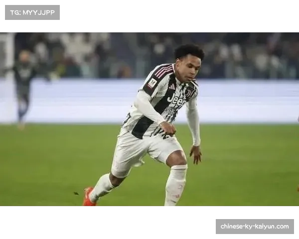 尤文后防线失误频发麦肯尼回传被断导致失球